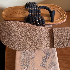 NWT Free People Sz 40 Libre slip on sandal